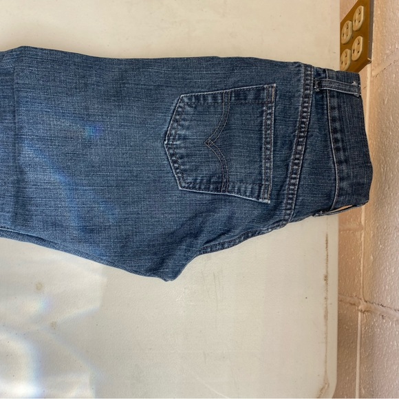 Levi’s - Picture 4 of 5